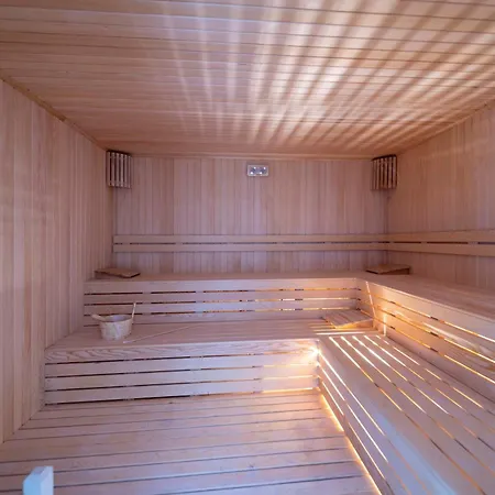 Hotell Zeyda Lara 4*