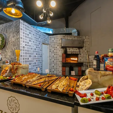 Zeyda Lara Aksu (Antalya)